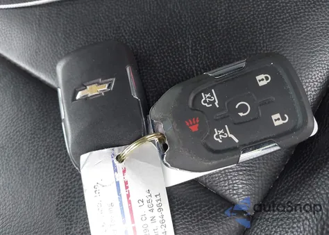 2020 Chevrolet Tahoe 4Wd Lt z USA, uszkodzony, nr VIN 1GNSKBKC4LR238110